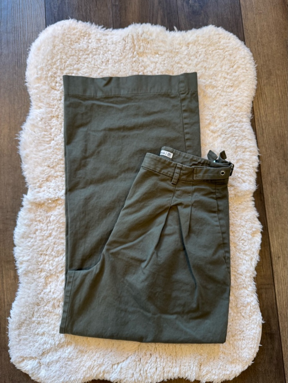 Abercrombie & Fitch Wide Leg Pleated Trouser Side Buckle Pant Green